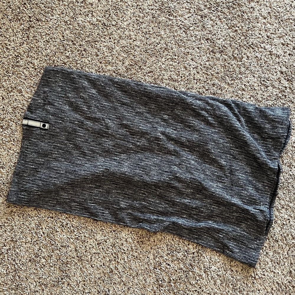Lululemon snap scarf